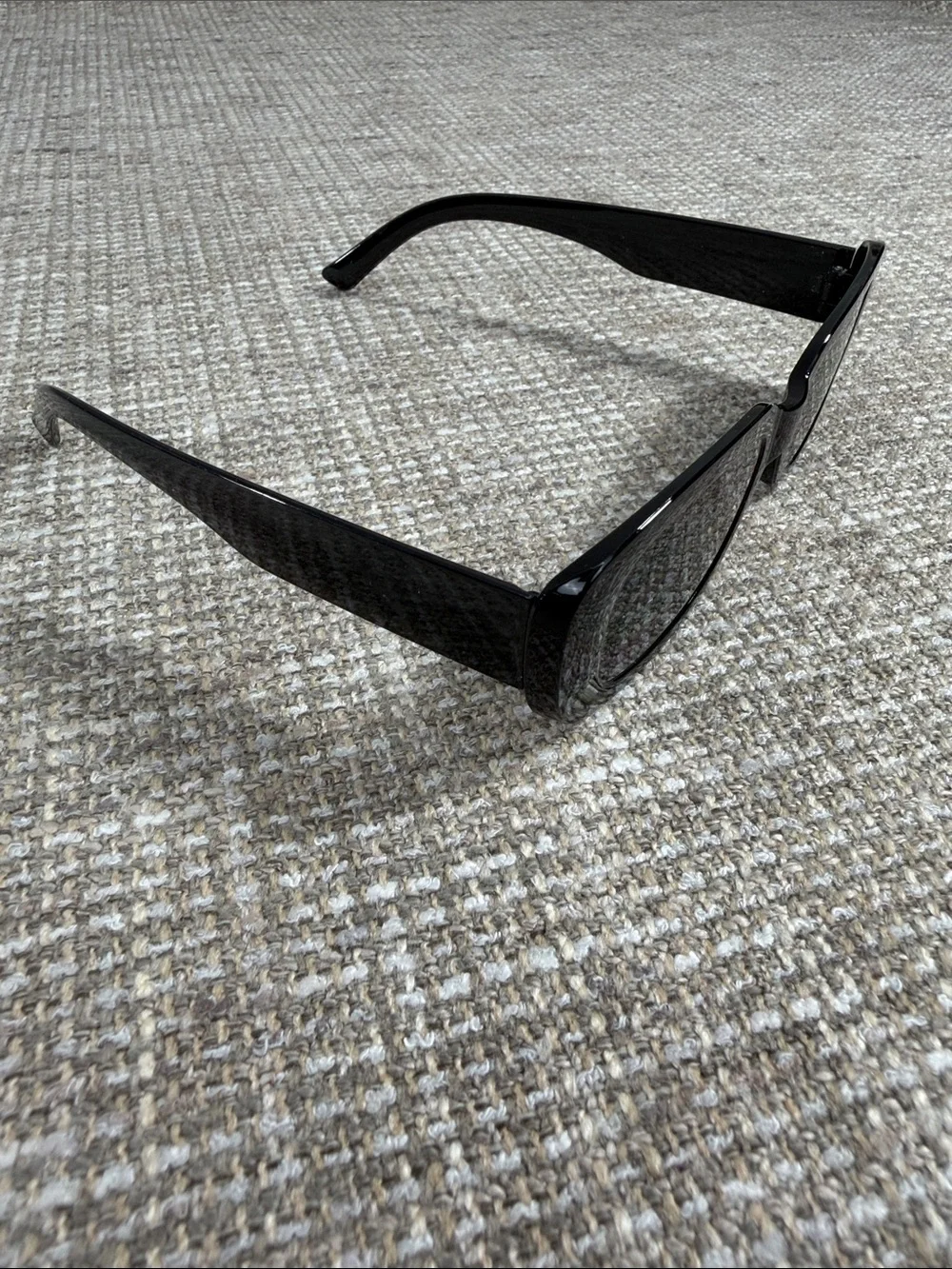 Classic Black Rectangular Women's Sunglasses